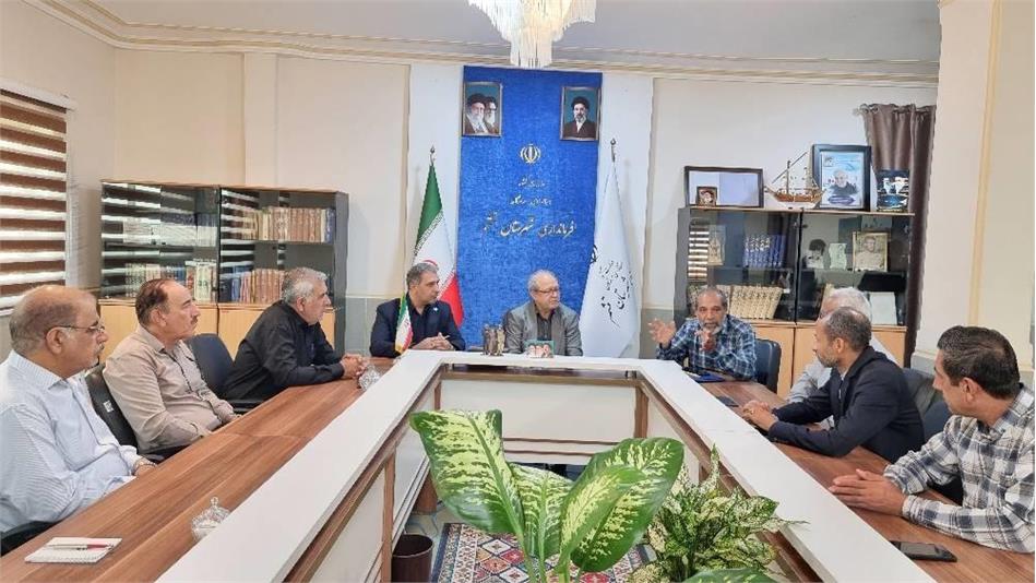 هم‌افزایی صندوق بازنشستگی هرمزگان و فرمانداری قشم برای کاهش دغدغه‌های معیشتی و درمانی بازنشستگان