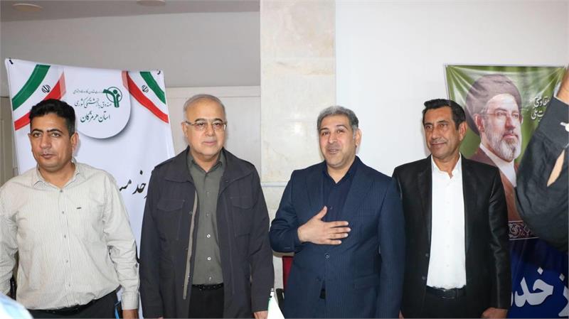 حضور دکتر آشوری استاندار هرمزگان درمیز خدمت صندوق بازنشستگی کشوری
