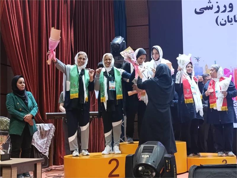 افتخار آفرینی بانوان بازنشسته هرمزگانی در رشته فوتبال‌دستی
